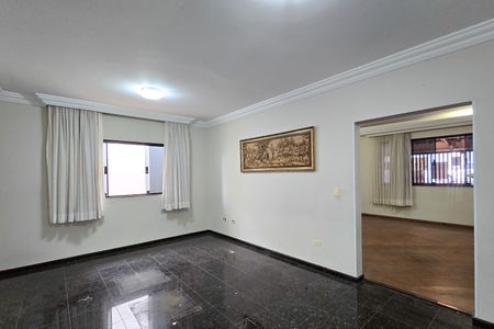 Casa à venda com 315m², 4 quartos e 2 vagasSala de Jantar