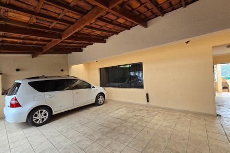 Casa à venda com 315m², 4 quartos e 2 vagasGaragem