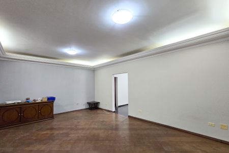 Casa à venda com 315m², 4 quartos e 2 vagasSala