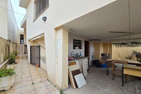 Casa à venda com 315m², 4 quartos e 2 vagasÁrea  - Churrasqueira