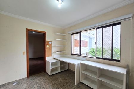 Casa à venda com 315m², 4 quartos e 2 vagasEscritório - Quarto 2