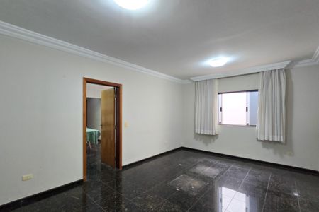 Casa à venda com 315m², 4 quartos e 2 vagasSala de Jantar