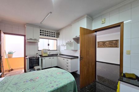 Casa à venda com 315m², 4 quartos e 2 vagasCozinha