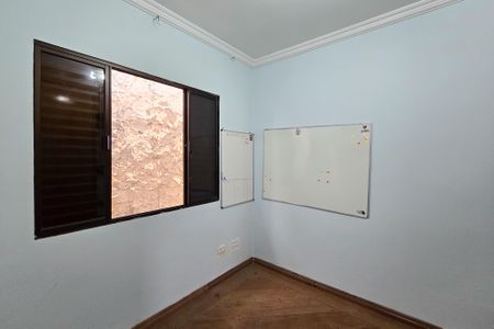 Casa à venda com 315m², 4 quartos e 2 vagasQuarto 1