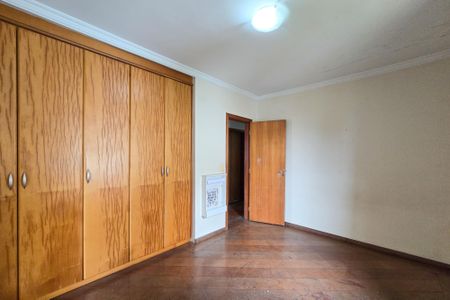 Casa à venda com 315m², 4 quartos e 2 vagasQuarto 2