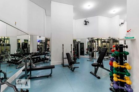 Apartamento à venda com 125m², 3 quartos e 3 vagas Apartamento à venda com 125m², 3 quartos e 3 vagasÁrea comum - Academia