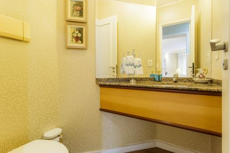 Apartamento à venda com 125m², 3 quartos e 3 vagas Apartamento à venda com 125m², 3 quartos e 3 vagasLavabo