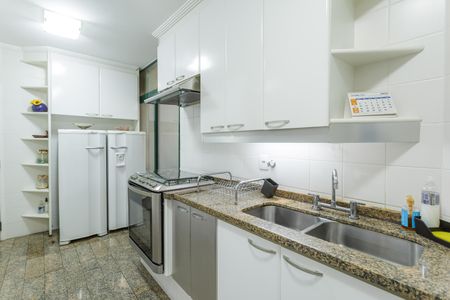 Apartamento à venda com 125m², 3 quartos e 3 vagas Apartamento à venda com 125m², 3 quartos e 3 vagasCozinha