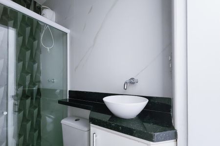 Banheiro de apartamento à venda com 1 quarto, 30m² em Lapa, Rio de Janeiro