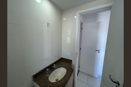 Apartamento à venda com 75m², 2 quartos e 1 vagaBanheiro da Suíte