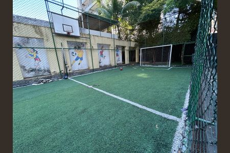Apartamento à venda com 75m², 2 quartos e 1 vagaCampo de Futebol