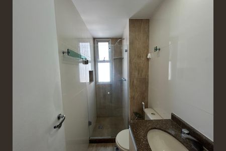 Apartamento à venda com 75m², 2 quartos e 1 vagaBanheiro da Suíte