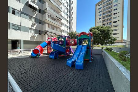 Apartamento à venda com 75m², 2 quartos e 1 vagaÁrea comum - Playground