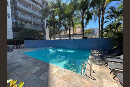 Apartamento à venda com 75m², 2 quartos e 1 vagaÁrea comum - Piscina