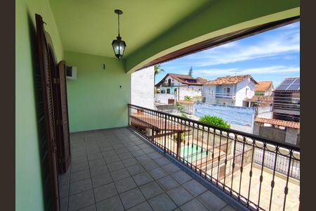 Casa à venda com 260m², 4 quartos e 2 vagasVaranda da Suíte 3