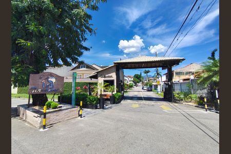 Casa à venda com 260m², 4 quartos e 2 vagasEntrada Condominio