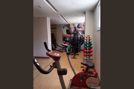 Apartamento à venda com 67m², 3 quartos e 1 vaga Apartamento à venda com 67m², 3 quartos e 1 vagaÁrea comum - Academia