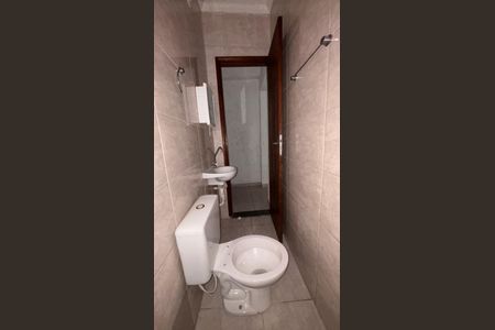 Casa para alugar com 40m², 1 quarto e sem vaga Casa para alugar com 40m², 1 quarto e sem vagaBanheiro