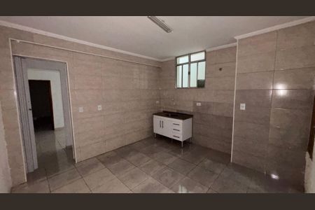 Casa para alugar com 40m², 1 quarto e sem vaga Casa para alugar com 40m², 1 quarto e sem vagaCozinha