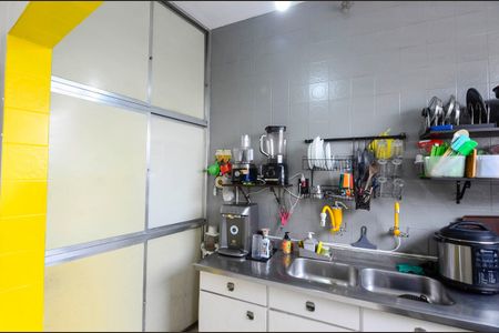 Apartamento à venda com 122m², 3 quartos e sem vagaCozinha