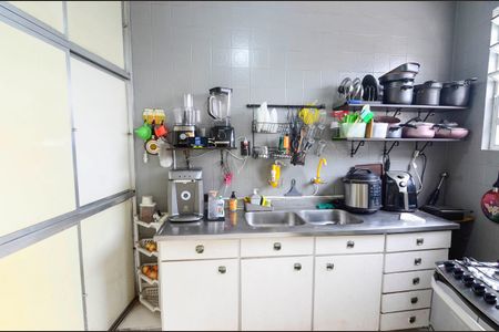 Apartamento à venda com 122m², 3 quartos e sem vagaCozinha