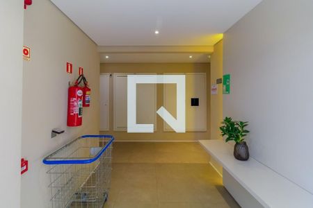 Apartamento para alugar com 33m², 2 quartos e sem vaga Apartamento para alugar com 33m², 2 quartos e sem vagaHall de entrada