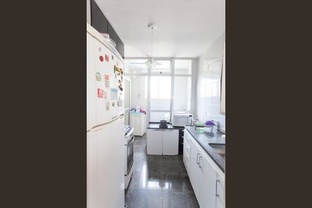 Apartamento para alugar com 100m², 4 quartos e 1 vaga Apartamento para alugar com 100m², 4 quartos e 1 vagaCozinha