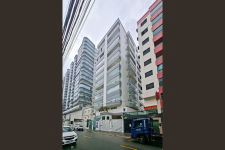 Apartamento para alugar com 72m², 2 quartos e 2 vagasFachada