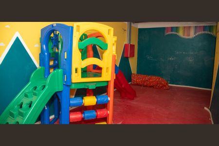 Casa de condomínio à venda com 100m², 3 quartos e 2 vagasPlayground