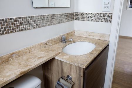 Apartamento para alugar com 48m², 2 quartos e 1 vaga Apartamento para alugar com 48m², 2 quartos e 1 vagaBanheiro