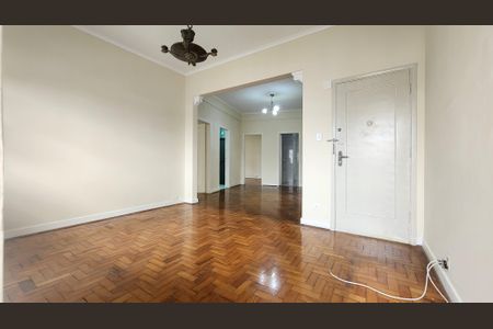 Apartamento para alugar com 147m², 3 quartos e sem vaga Apartamento para alugar com 147m², 3 quartos e sem vagaSala