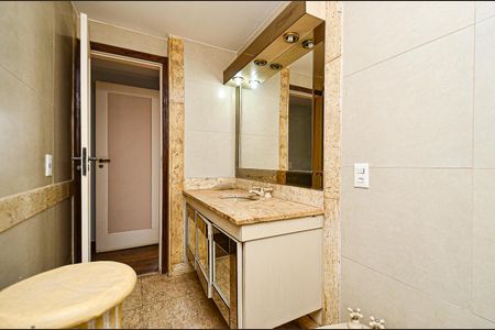 Apartamento para alugar com 430m², 3 quartos e 3 vagasBanheiro Social
