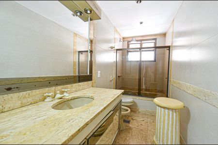 Apartamento para alugar com 430m², 3 quartos e 3 vagasBanheiro Social