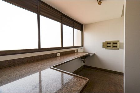 Apartamento para alugar com 430m², 3 quartos e 3 vagasÁrea de Serviço