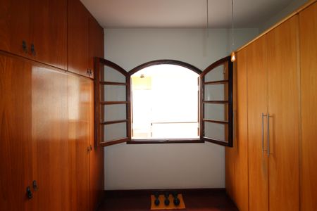 Casa à venda com 150m², 3 quartos e 2 vagasQuarto 3