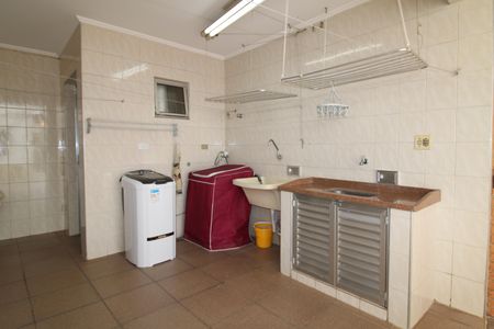 Casa à venda com 150m², 3 quartos e 2 vagasÁrea de Serviço