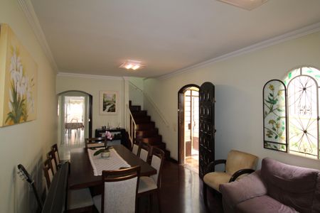 Sala de casa à venda com 3 quartos, 150m² em Imirim, São Paulo