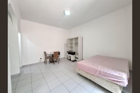 Apartamento à venda com 33m², 1 quarto e sem vagaSala/Quarto 