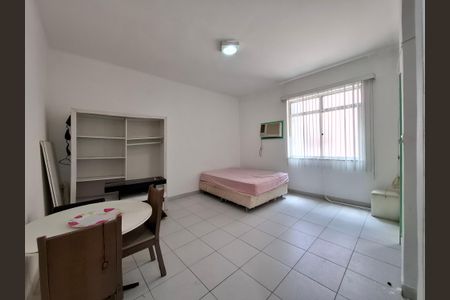 Sala/Quarto  de apartamento à venda com 1 quarto, 33m² em Centro, Rio de Janeiro