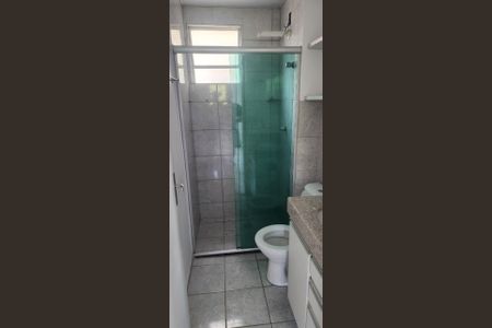 Banheiro de apartamento para alugar com 2 quartos, 52m² em São João de Deus (Justinópolis), Ribeirão das Neves