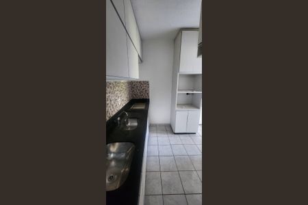 Cozinha  de apartamento para alugar com 2 quartos, 52m² em São João de Deus (Justinópolis), Ribeirão das Neves