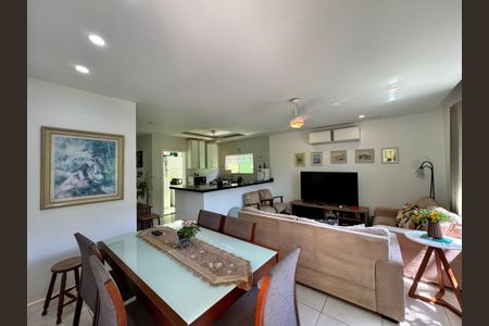 Sala de apartamento à venda com 2 quartos, 150m² em Vargem Grande, Rio de Janeiro