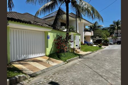 Apartamento à venda com 150m², 2 quartos e 1 vagaFachada