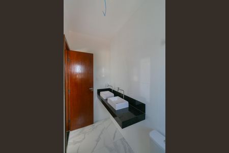 Casa à venda com 196m², 3 quartos e 4 vagas Casa à venda com 196m², 3 quartos e 4 vagasBanheiro da Suíte