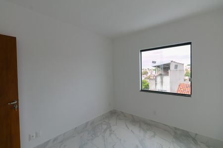 Casa à venda com 114m², 2 quartos e 2 vagas Casa à venda com 114m², 2 quartos e 2 vagasQuarto 2