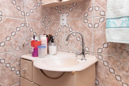 Casa à venda com 62m², 2 quartos e 2 vagasBanheiro