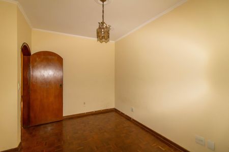 Casa à venda com 339m², 3 quartos e 3 vagas Casa à venda com 339m², 3 quartos e 3 vagasQuarto 3