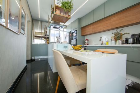 Apartamento para alugar com 150m², 4 quartos e 4 vagas Apartamento para alugar com 150m², 4 quartos e 4 vagasCozinha