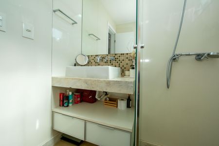 Apartamento para alugar com 150m², 4 quartos e 4 vagas Apartamento para alugar com 150m², 4 quartos e 4 vagasBanheiro Social