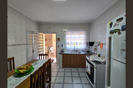 Casa à venda com 138m², 3 quartos e 3 vagasCozinha